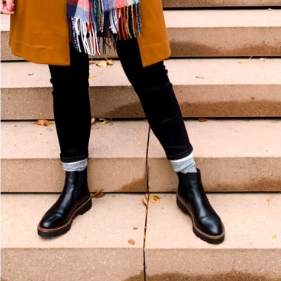 Caslon Miller Water Resistant Chelsea Boot NWOT
